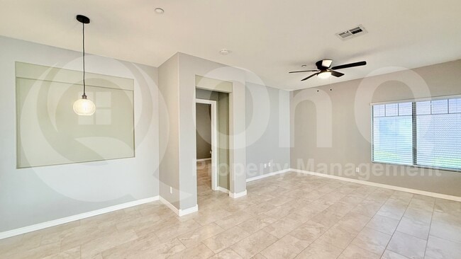 Photo - 805 S Sycamore Unit 132