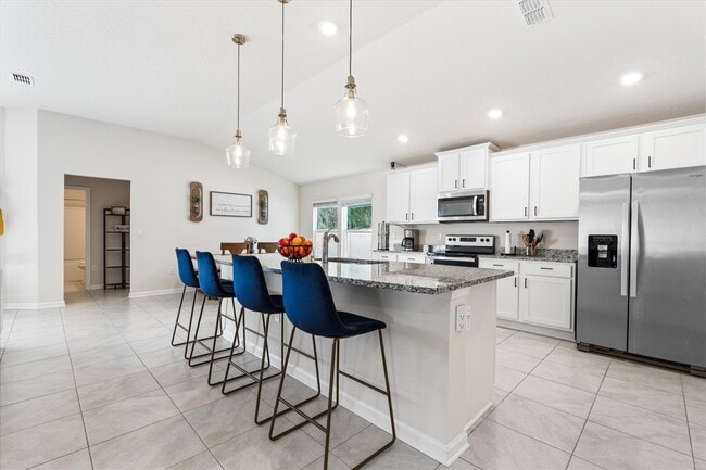 Photo - 6 Bird Tree Pl