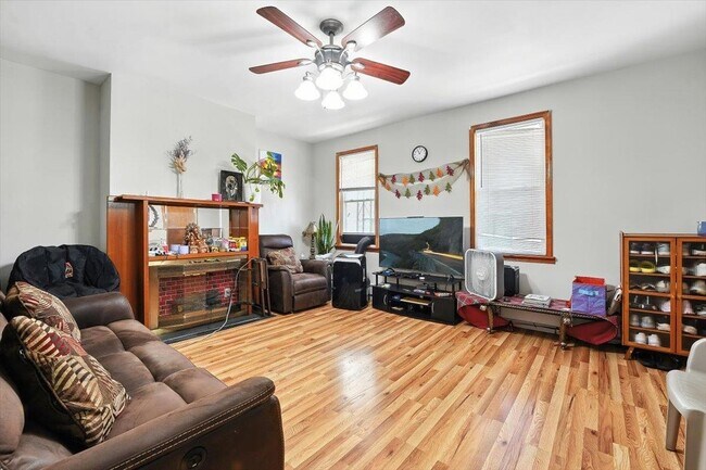 Photo - 175 Van Winkle Ave Unit 1