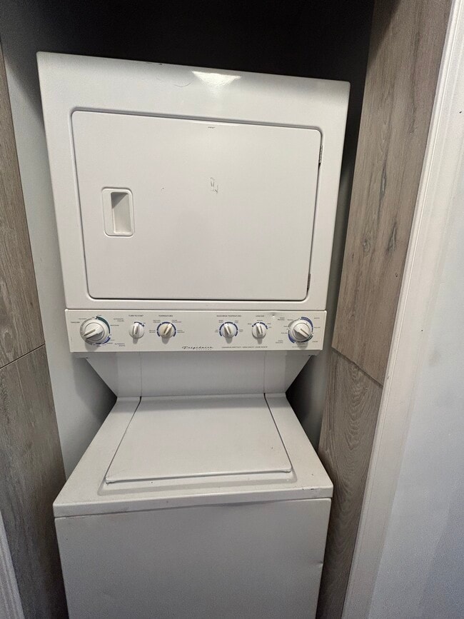 Photo - 3201 Cecil B Moore Ave Unit 3rd Floor