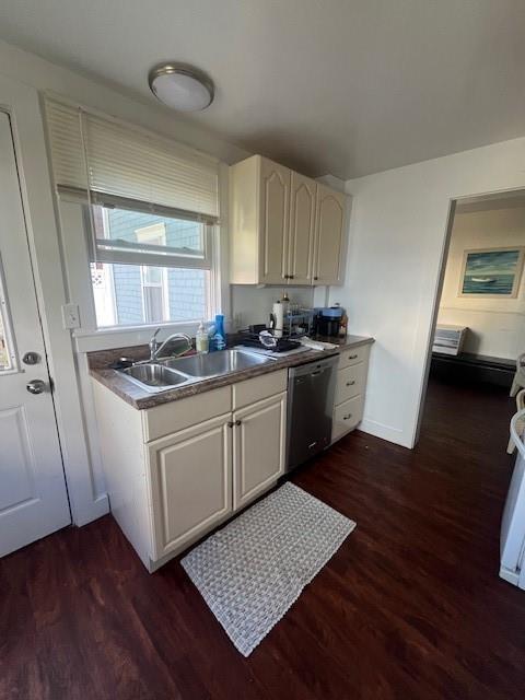 Photo - 13 Brewer St