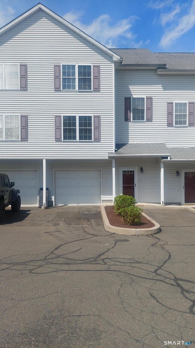Building Photo - 11 Mannions Ln Unit 22