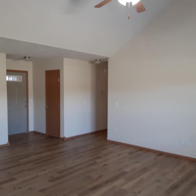 Photo - 4475 W Nicholas St