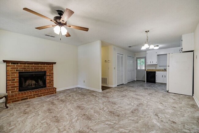 Photo - 112 Upland Ct