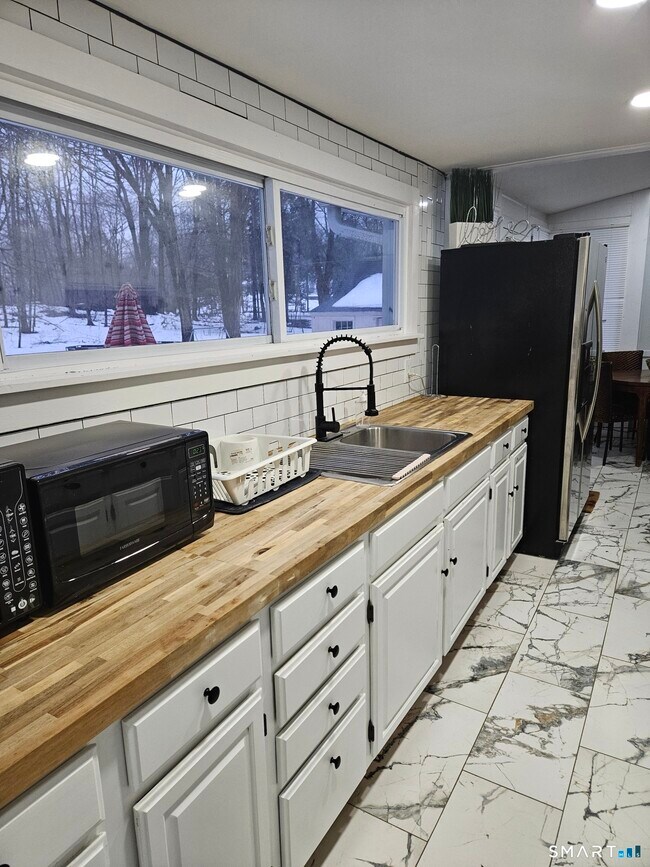 Photo - 901 Baldwin Rd