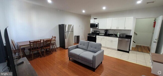 Building Photo - 418 N 41st St Unit 1 Rental
