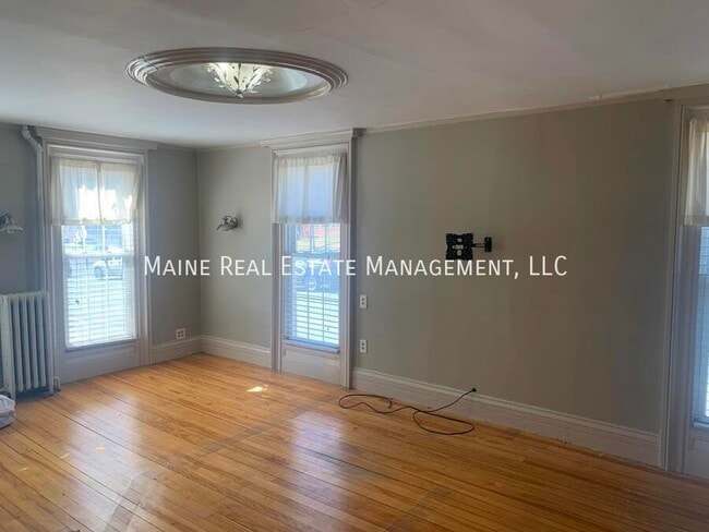 Photo - 109 State St Apartment Unit 1