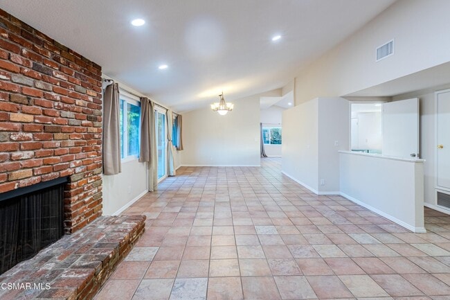 Photo - 1217 Coventry Dr