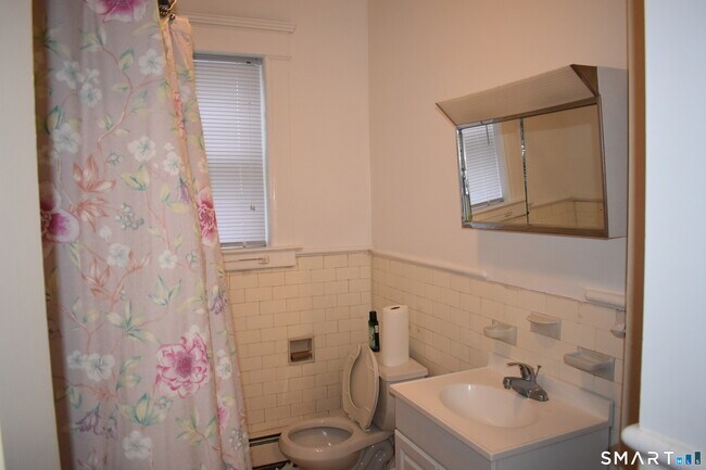 Photo - 745 Orange St