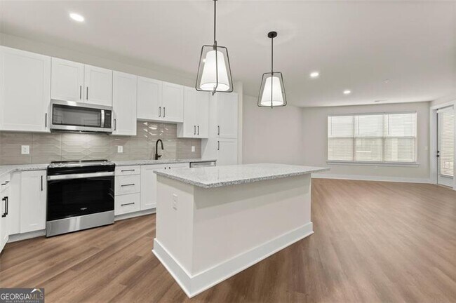 Photo - 2648 Sandy Plains Rd Unit 420