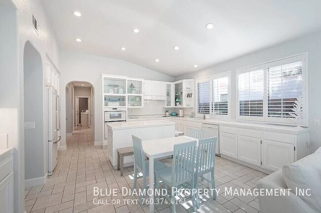 Building Photo - 6645 Curlew Terrace