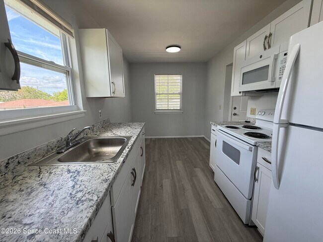 Photo - 4150 Barna Ave Unidad C