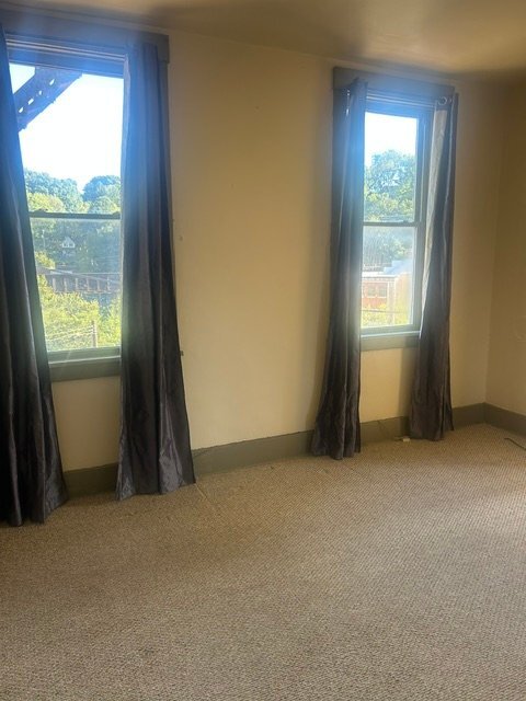 3744 Willow Ave Unit Front apt