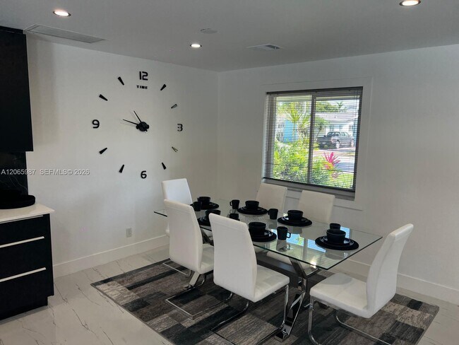 Photo - 1112 N 13th Ave