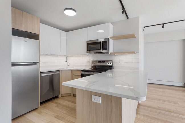 Photo - 6166 N Sheridan Rd Unit 22H