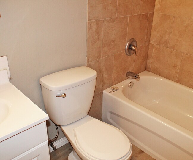 Photo - McLaren Manor