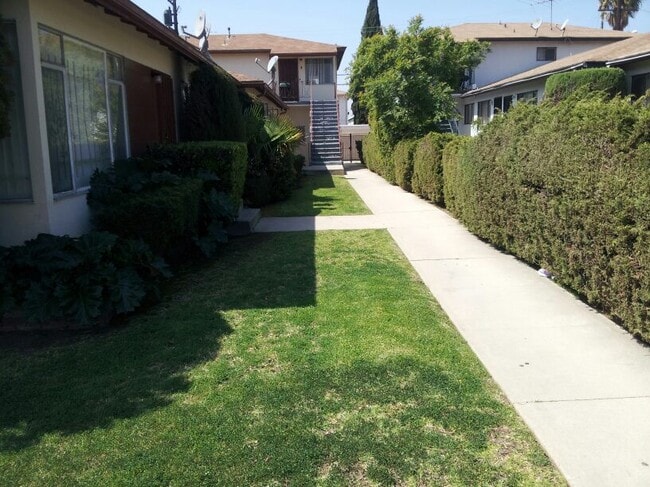Building Photo - 10227 England Ave Unit #1 Rental