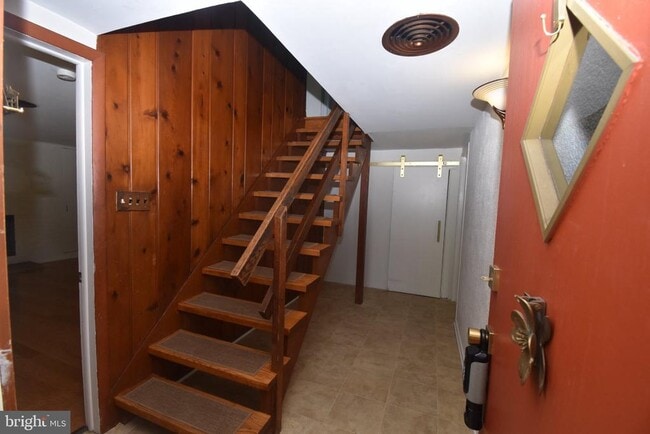 Photo - 2901 Pine Spring Rd
