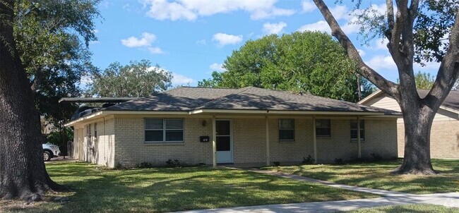 Building Photo - 4218 Ember Ln Rental