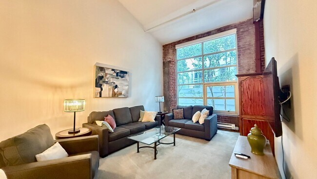 Photo - 12 Month Lease Term: Furnished 1BR Loft-style w/Den condo a block from The Embarcadero, Includes ...