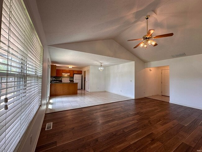 Photo - 7411 Bent Branch Dr