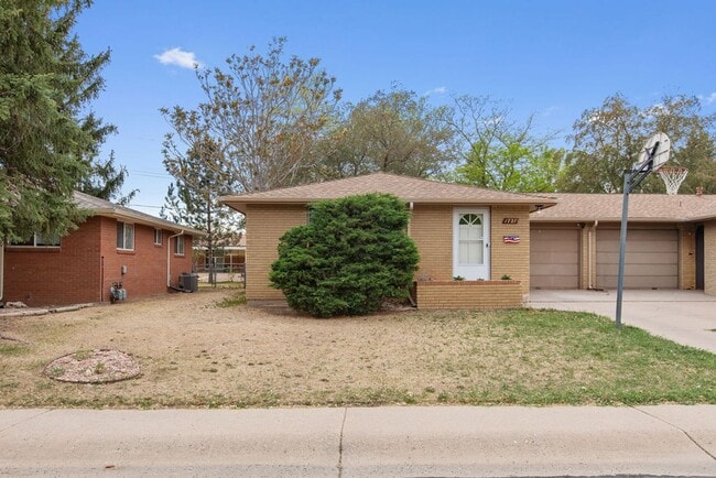 Photo - 1721-1723 Dotsero Ave