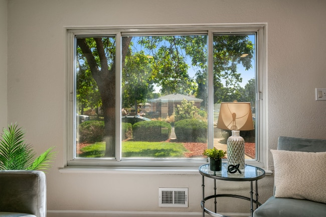 Photo - 2507 Zion St