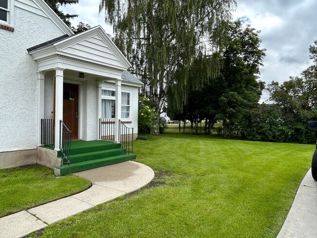 Photo - Fully furnished 3 bed 2 bath in Hamilton