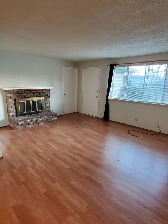 Photo - 446s51 Unit 448