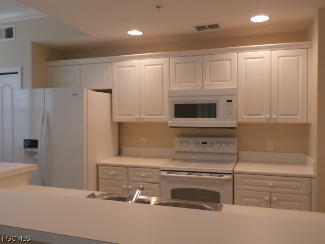 Building Photo - 8341 Whiskey Preserve Cir Unit 527