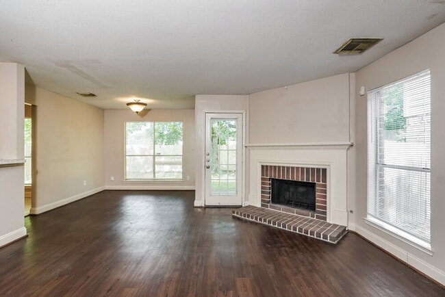 Photo - 8710 High Mountain Dr