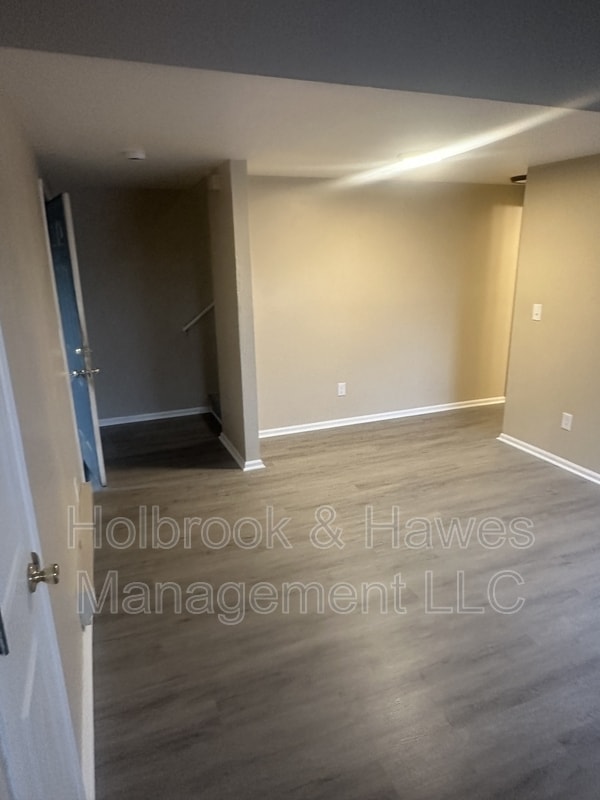 Photo - 4531 Boardwalk Dr Unidad X-8