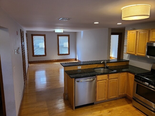 Photo - 154 Gore St