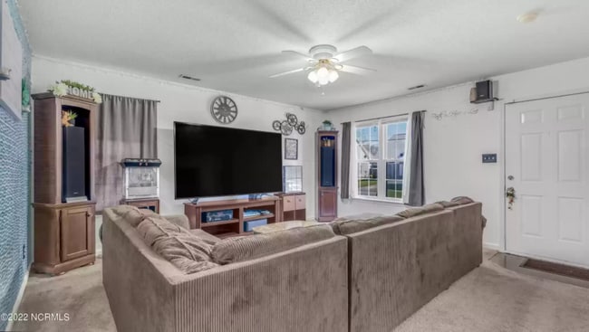 121 Cox Ave