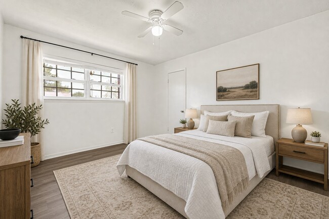 Photo - 539 Belwin Dr
