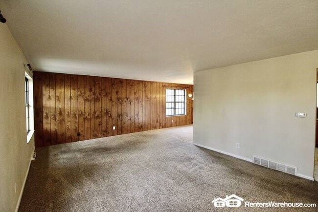 Photo - AVAILABLE NOW - Excellent 4BD/2BA w/ Garage, Fireplace, and Large Fenced Yard