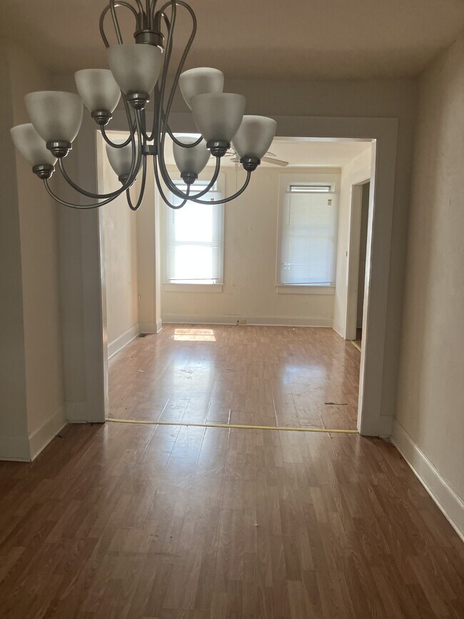 Photo - 730 Linnard St