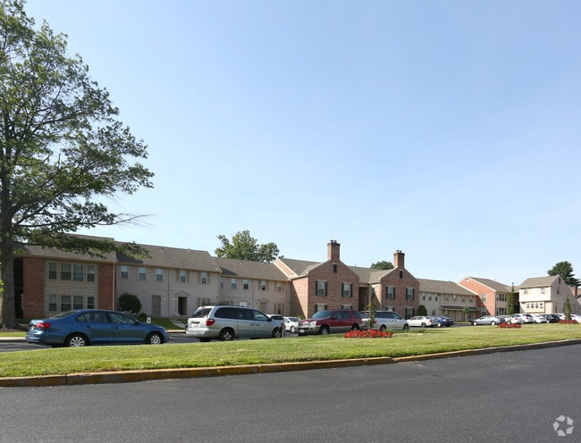 Tenby Chase Apartments