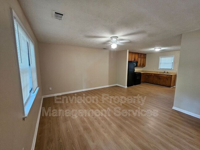 Photo - 111 Jay Ln Unit B