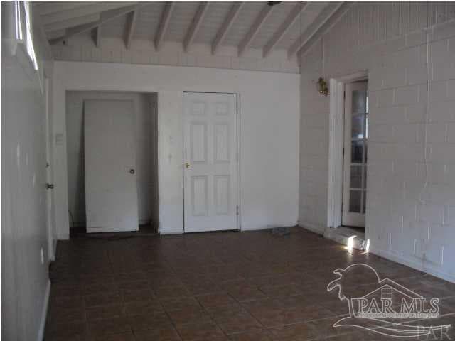 Photo - 701 E Montclair Rd