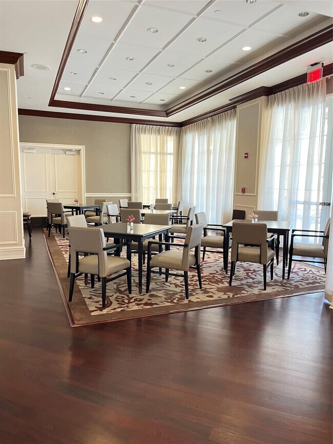 Photo - 16102 Emerald Estates Dr Unit 129