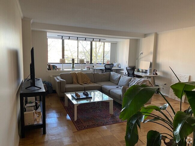 Building Photo - 9 Hawthorne Pl Unit 7F Rental