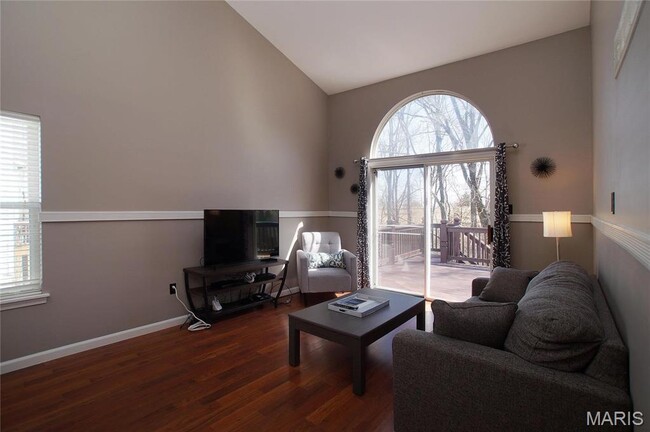 Photo - 619 Timber Creek Trail