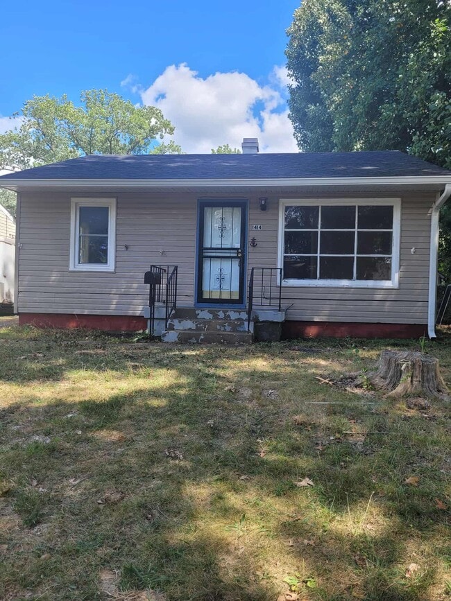 Building Photo - 1414 Francis Dr Rental