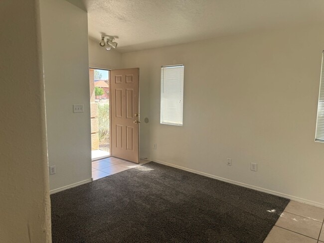 Photo - 6000 Ursa Ave NW