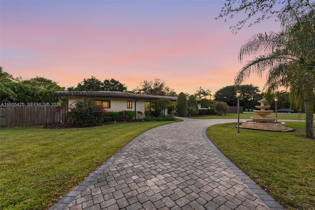 Photo - 9890 SW 138th St