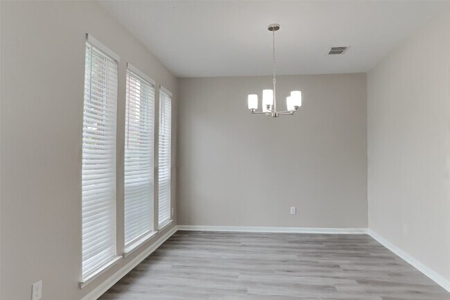 Photo - 3602 Windlewood Dr