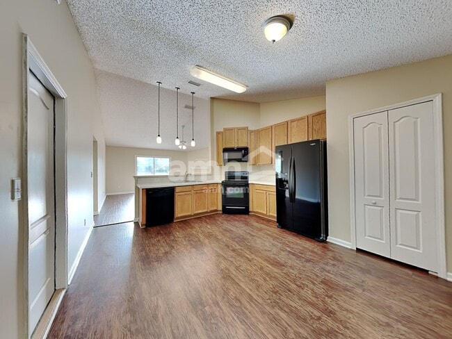 Photo - 14131 Crestwick Dr E