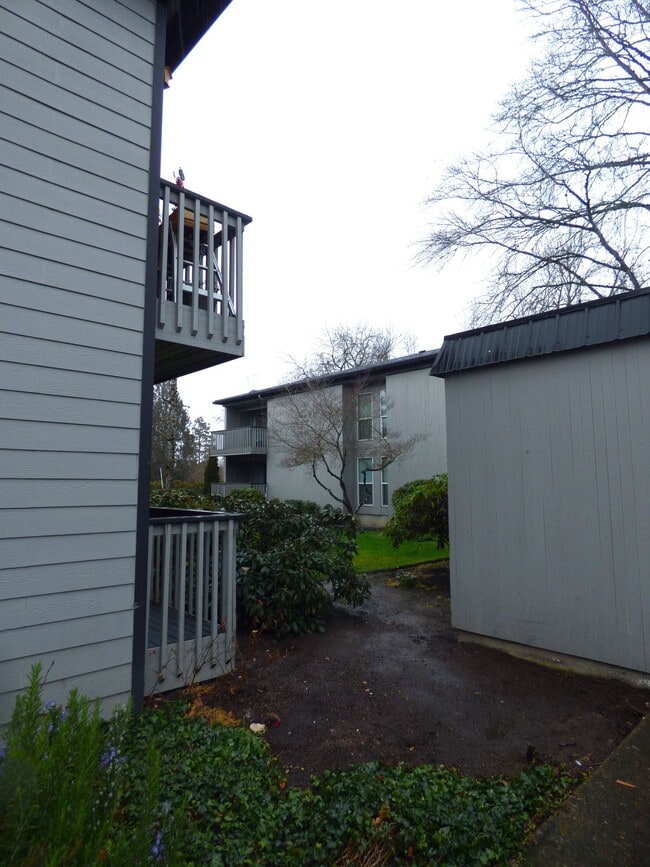 Photo - Rent Special: 1/2 Off May's Rent!! - Upstairs 2 Bedroom Unit Unit 1744