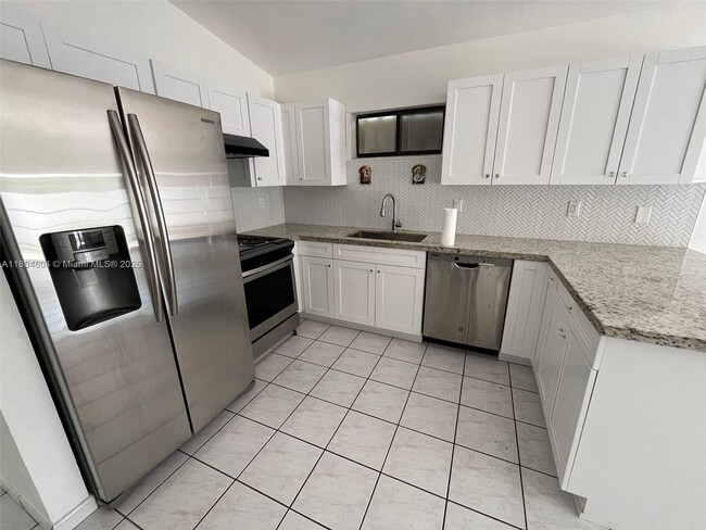 Photo - 2749 W 72nd St House
